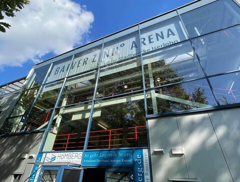 Fahnenstoff Großbanner für Balver Zinn und Stadtwerke Iserlohn in Stadion der Iserlohn Roosters